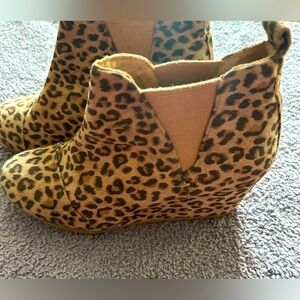 Dunes Cheetah Wedge Booties